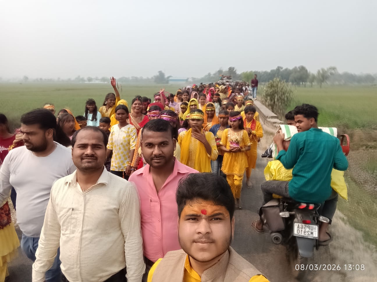 जहदा ग्राम सभा में श्री लक्ष्मी नारायण महायज्ञ का शुभारंभ, भव्य कलश यात्रा निकाली गई