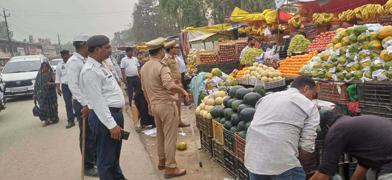 उप निरीक्षक भर्ती परीक्षा को लेकर नगर में चला अतिक्रमण हटाओ 