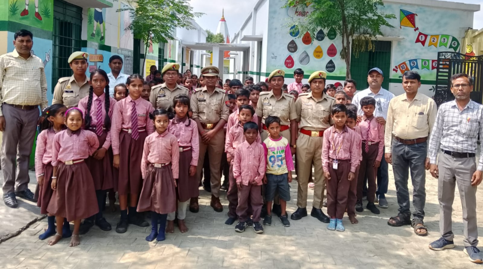 मिशन शक्ति फेज 5.0 के तहत छात्राओं को किया गया जागरूक, साइबर अपराध और महिला सुरक्षा पर दी जानकारी