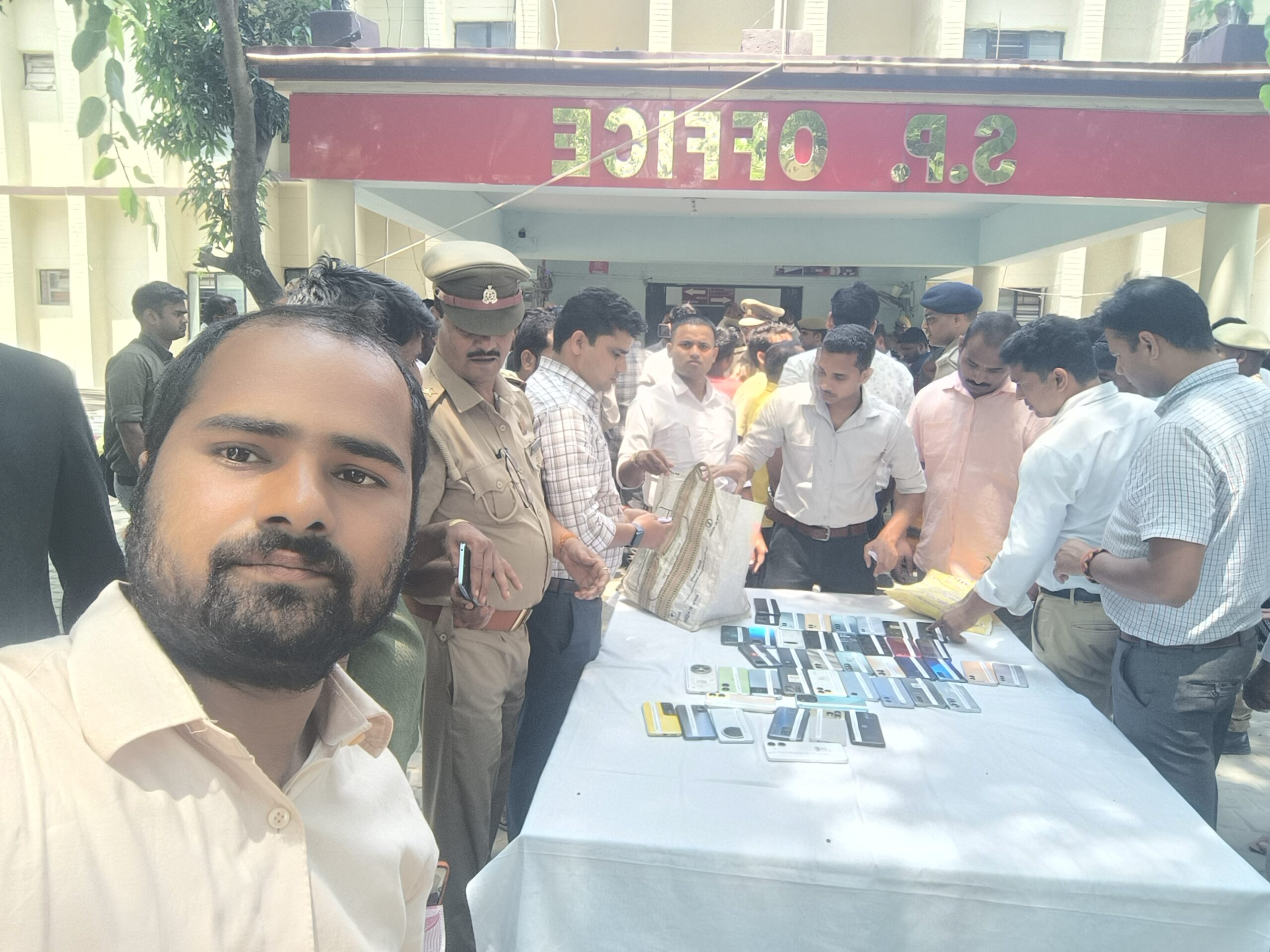 30 लाख के 101 गुम मोबाइल बरामद, मालिकों के चेहरों पर लौटी मुस्कान